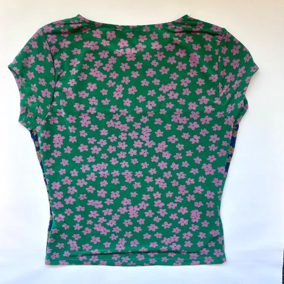 Lisa Says Gah for UO Angie Floral Colorblock Tee, Green Pink and Blue, Size XS - Picture 10 of 15